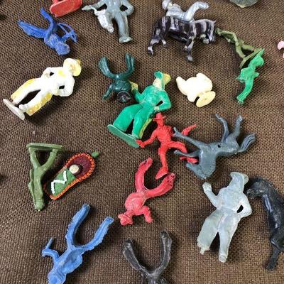 Lot #60 Cowboys, Army men and Indians toys