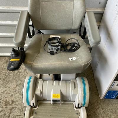 Hoveround (works, needs new battery)- Lot 192