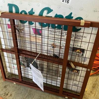 Pet Gate and Evenflo Gate (new in box, new with tag) Lot 216