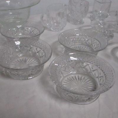 Lot 12 - Clear Glass Serving Items