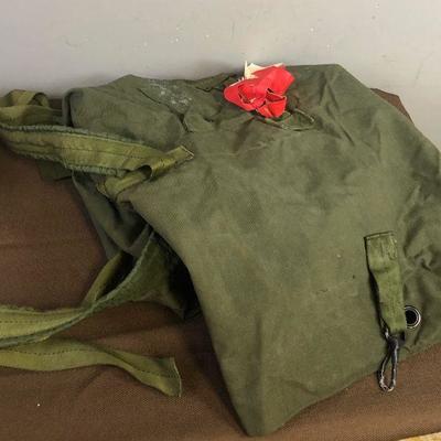 Lot # 111 US Army duffel bag - US Airforce