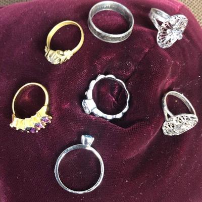 Lot # 157 Various Rings Ladies, Costume