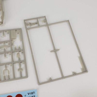 Mitsubishi A6M3 Zero Fighter Type32 'Houkoku' Model Kit