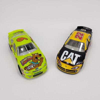 2 Nascar Models - Ward Burton (Caterpillar 22) and Jerry Nadeau (Scooby Doo)