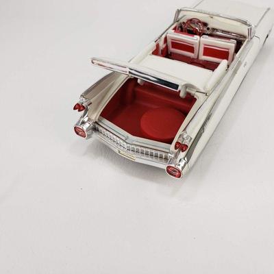 Metal Die-cast Cadillac Eldorado Biarritz by Maesto 1/18 Scale