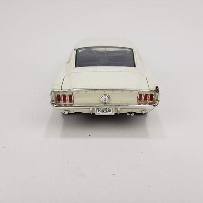 Metal Die-cast 1967 Mustang by Ertl - 1/18 scale - missing pieces