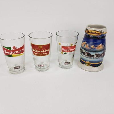 Budweiser 2000 Christmas Stein and 3 Retro Pint glasses