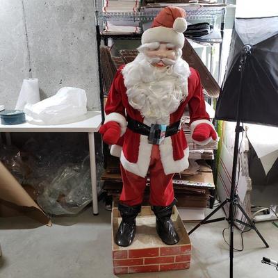 Santa - 5 FEET TALL!!!!!