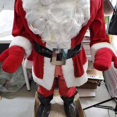 Santa - 5 FEET TALL!!!!!