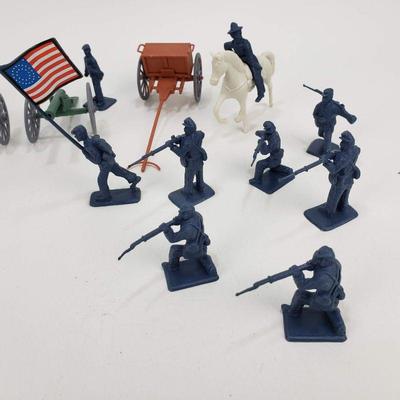 Civil War Plastic Figures, Cannons, Supply Wagons