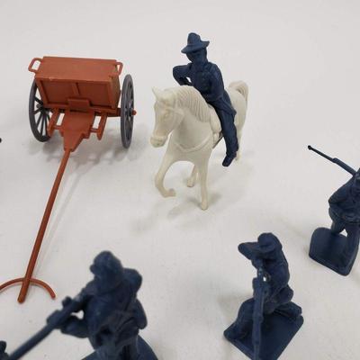 Civil War Plastic Figures, Cannons, Supply Wagons