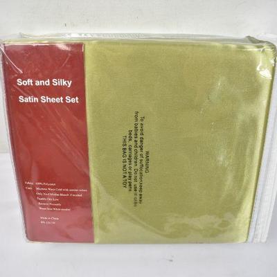 Ultra Soft Silky Satin Sheet Set, Fresh Linen, Sage, Full, Retail $30 - New