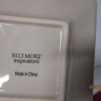 Lot 63 - Home Decor Plates - Biltmore Inspirations