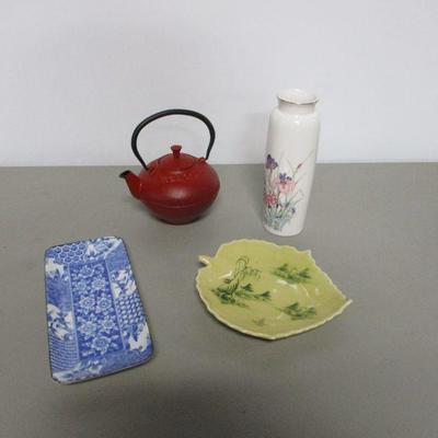 Lot 113 - Asian Style Items