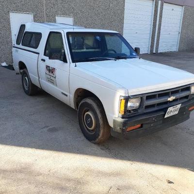 CLASSIC 91  CHEVY S-10     LOW RESERVE!!!!!