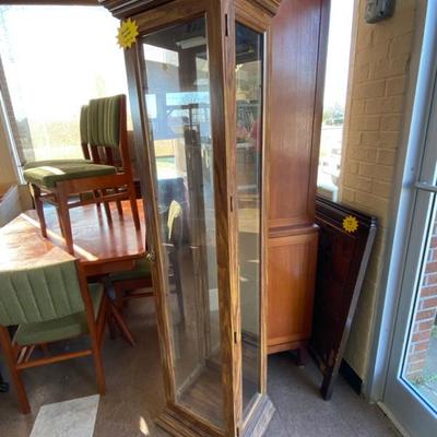 Curio Cabinet with Glass -Lot 291
