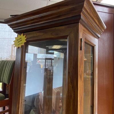 Curio Cabinet with Glass -Lot 291