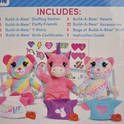 Build-A-Bear Workshop Stuffing Station with Plush. Box Damage, $25 Retail - New