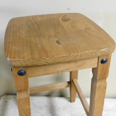 Solid Oak Wood Contemporary Sitting Stool 29