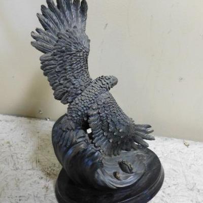 Large Bronze Tint Resin Eagle Statuette 10