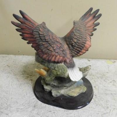 Large Colorful Resin Eagle and Her Young  Statuette 10