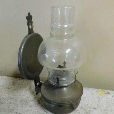 Brass Can Oil Lamp with Adjustable Light Reflector Wall or Table Lamp
