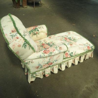 Chaise Lounge