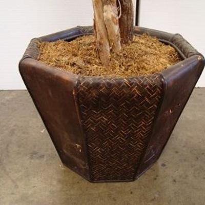 Lot 1017 B - Imitation Tree for Home or Office