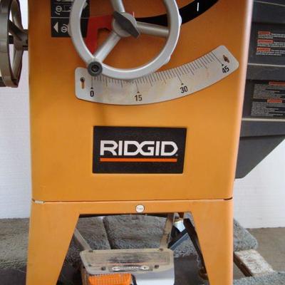 Lot 1047 - Ridgid Table Saw R4511 10'' 