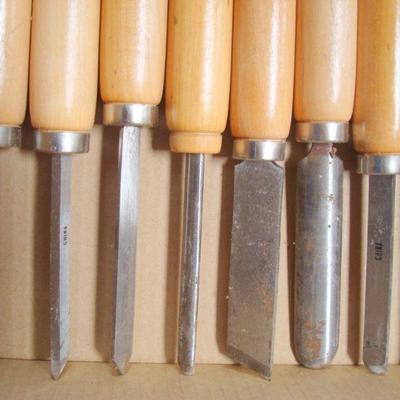 Lot 1055 - Wood Chisel Lot + Extras