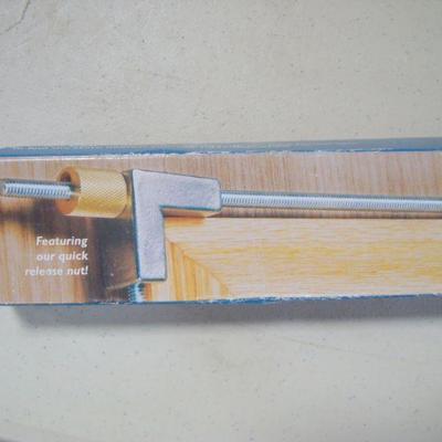 Lot 1061 - Rockler Quick release framing clap 48'' max opening
