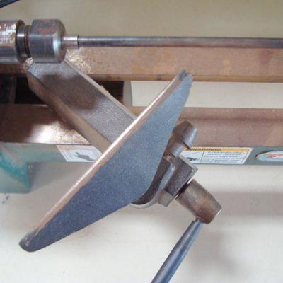 Lot 1062 - Grizzly Model G9247 Variable Speed Mini Wood Lathe 