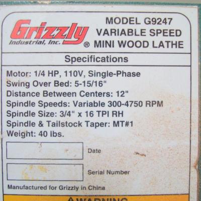 Lot 1062 - Grizzly Model G9247 Variable Speed Mini Wood Lathe 