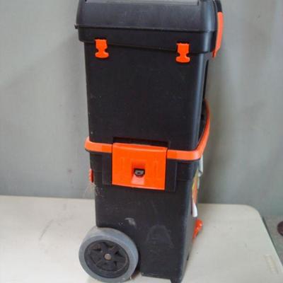 Lot 1065 - Empty Black and Decker Workmate Series Tool Cart