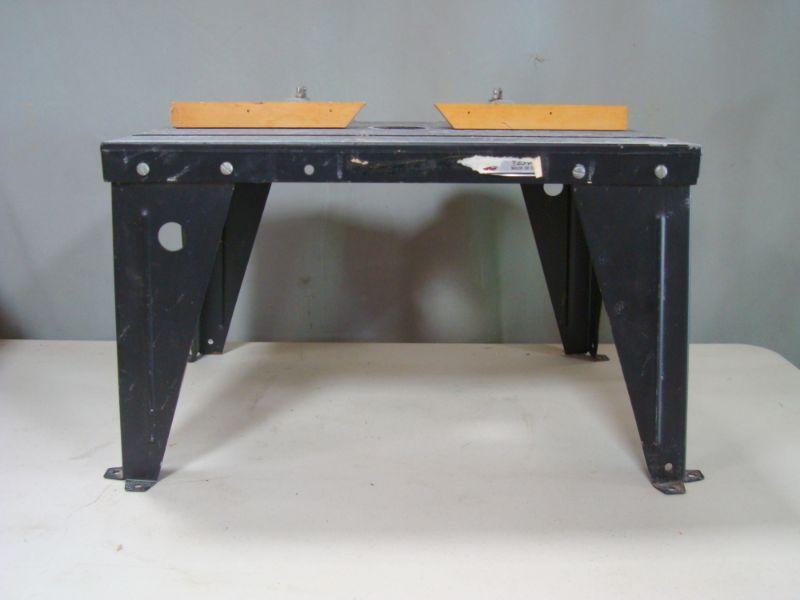 Lot 1067 - Small Miter Table | EstateSales.org