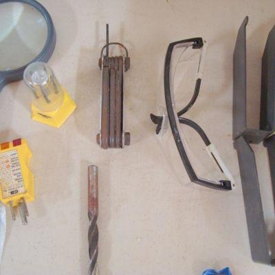 Lot 1069 - Dills and Hardware Lot 