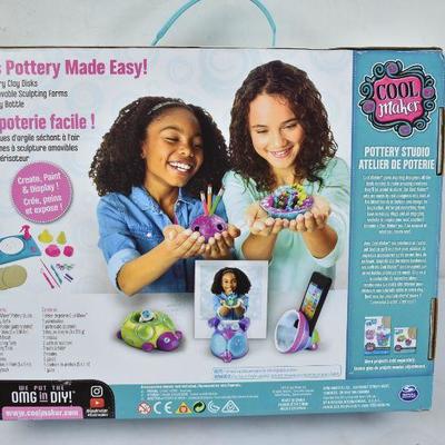 Cool Maker Pottery Studio, Clay Pottery Wheel Craft Kit Age 6+, $20 Retail - New