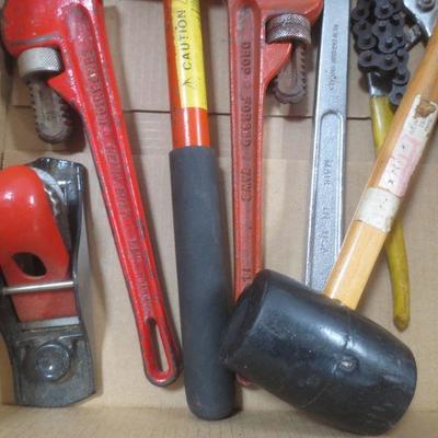 Lot 3030 - Assorted Hand Tools hammer wrenches plane
