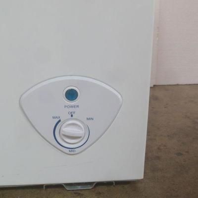 Lot 3035 - Insignia Chest Freezer 3 1/2 Cubic Feet 