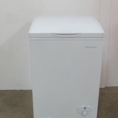 Lot 3035 - Insignia Chest Freezer 3 1/2 Cubic Feet 