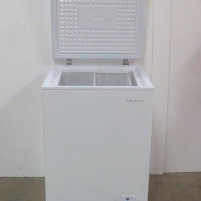 Lot 3035 - Insignia Chest Freezer 3 1/2 Cubic Feet 