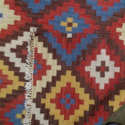 Lot 3042 - Woollen Dhurry 6' x 9' Area Rug 