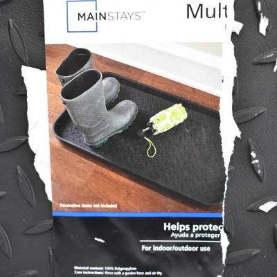 Mainstays All Purpose Boot Tray. Small Crack
