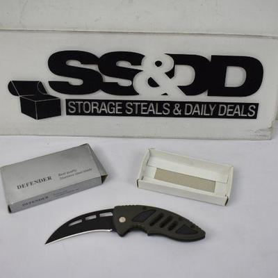 Defender Knife with Box. Stainless Steel