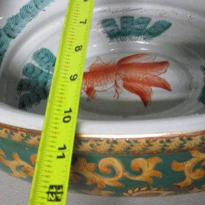 Lot 168 - Asian Style Oval Dish