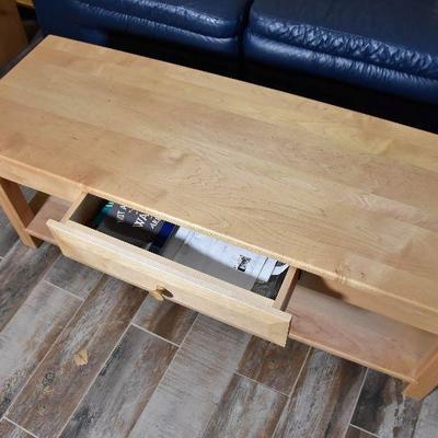 Amish Crafted Oak Coffee Table