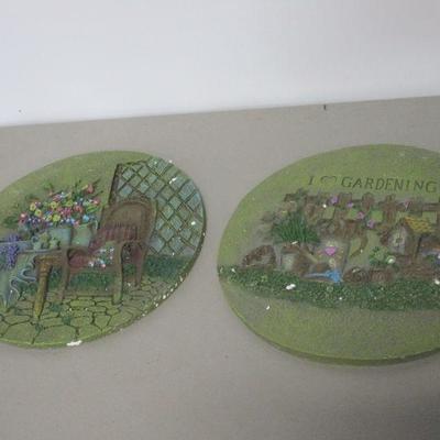 Lot 175 - Decorative Garden Wall Hanging/Stepping Stones