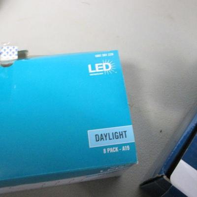 Lot 186 - Light Bulbs 