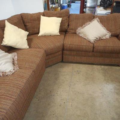 Lot 3003 - Three Piece Sectional Sofa Couch