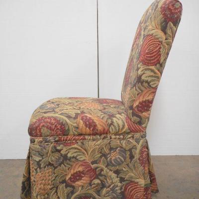 Lot 3009 - Large Cushioned Dining Chairs / 6 total 